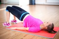 Pelvic tilt provides stability to the lower back. (Photo via Freepik)
